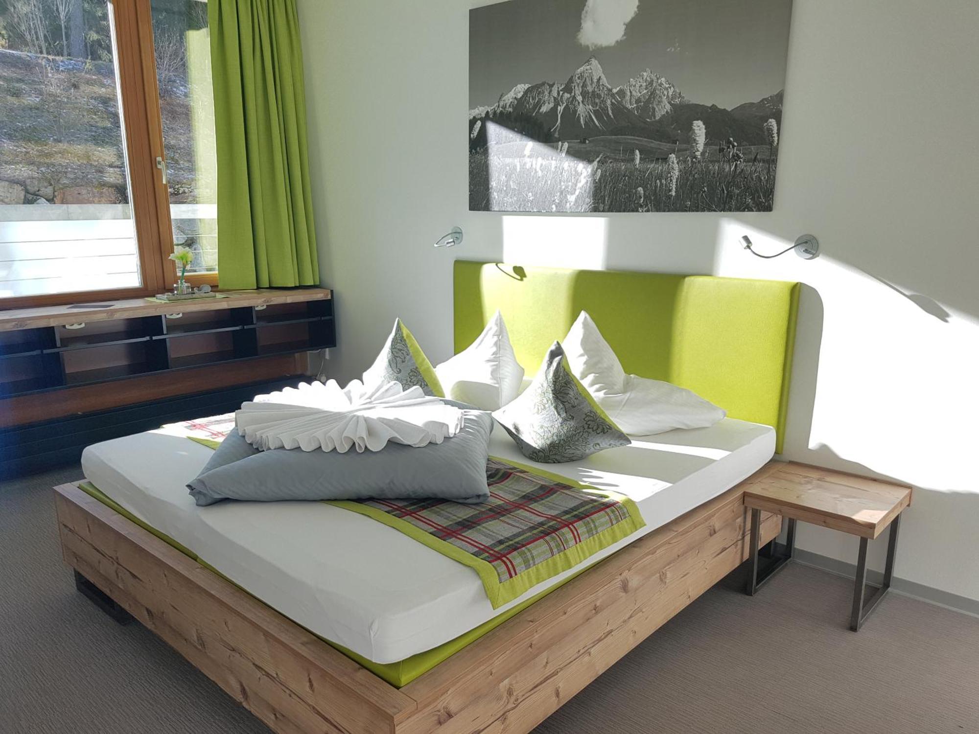 Double Room,1498838794:JPEG